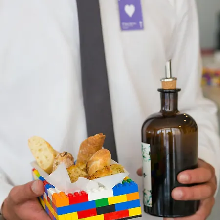 Internacional Design Hotel 4*