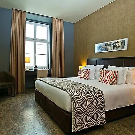 Internacional Design Ξενοδοχείο 4*