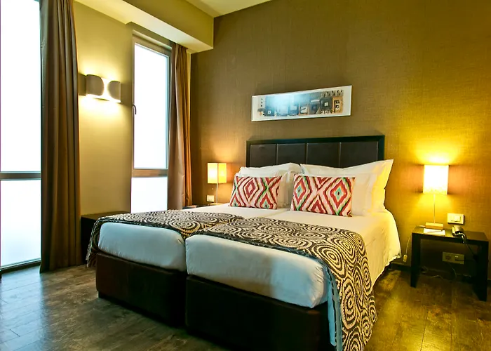 מלון Internacional Design 4*