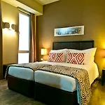 فندق Internacional Design 4*